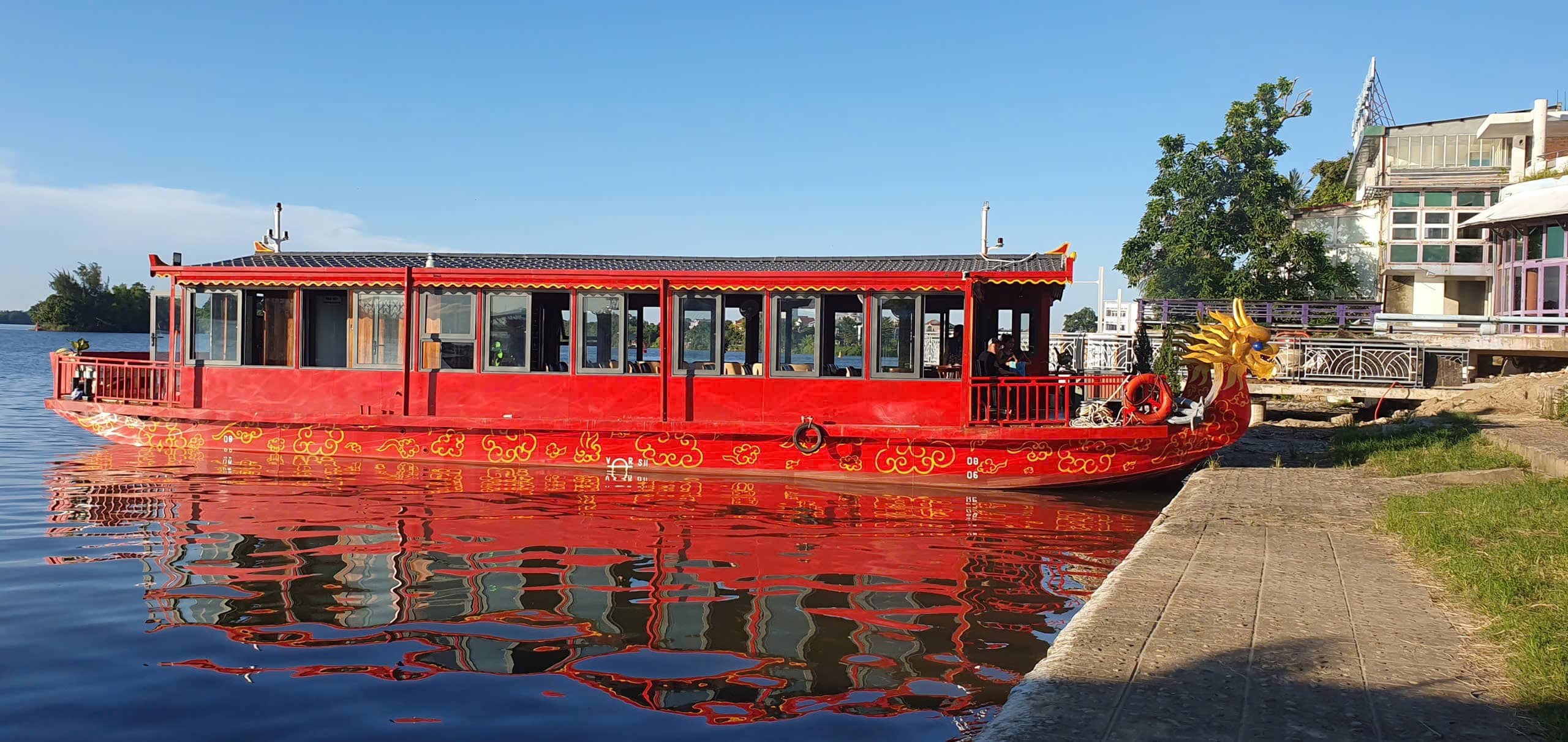 thuyền rồng ca Huế sông Hương